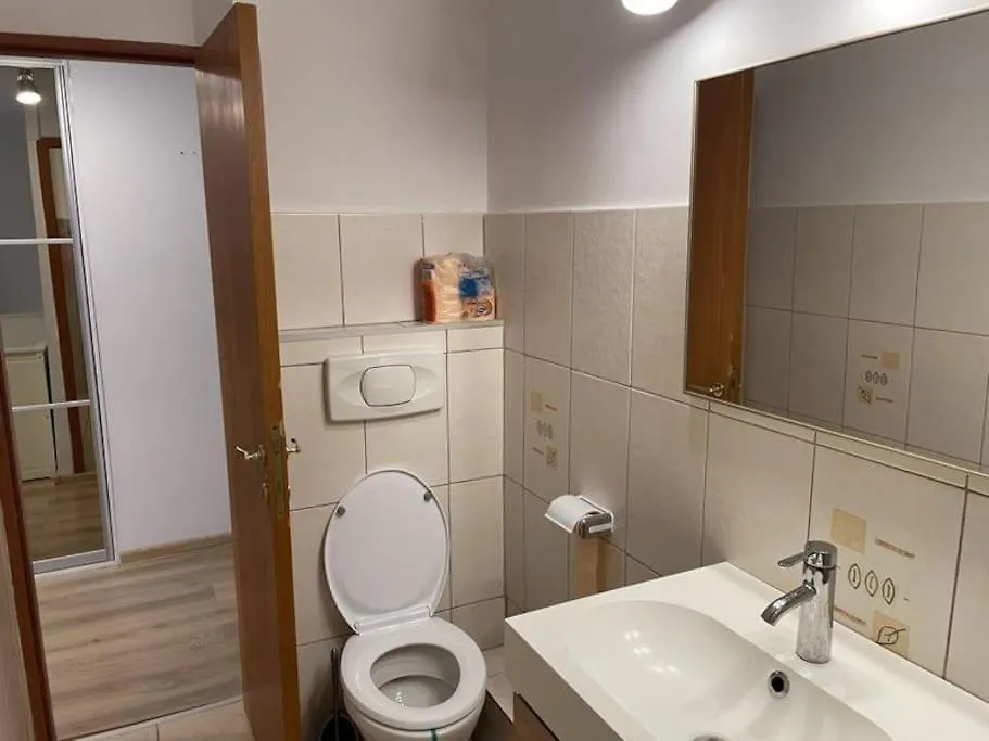 Lovely One Bedroom Condo Next Mall Vitan 布加勒斯特 公寓
