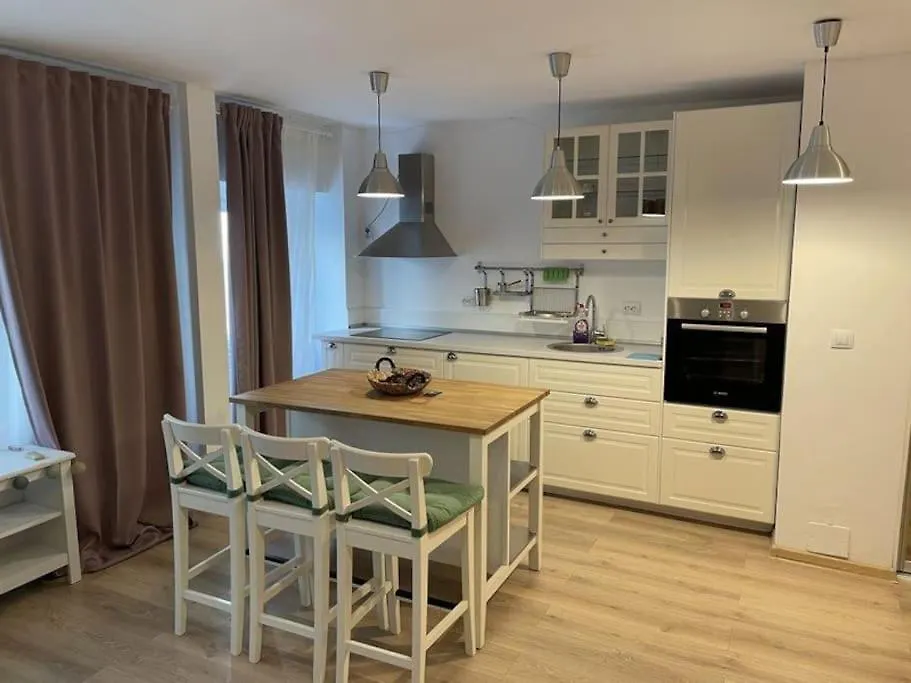 Lovely One Bedroom Condo Next Mall Vitan Bucureşti